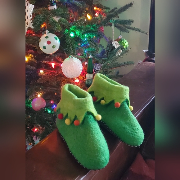 Melt For Felt Elf Slippers, EU Size 41, Non Slip Suede Soles - Picture 2 of 6